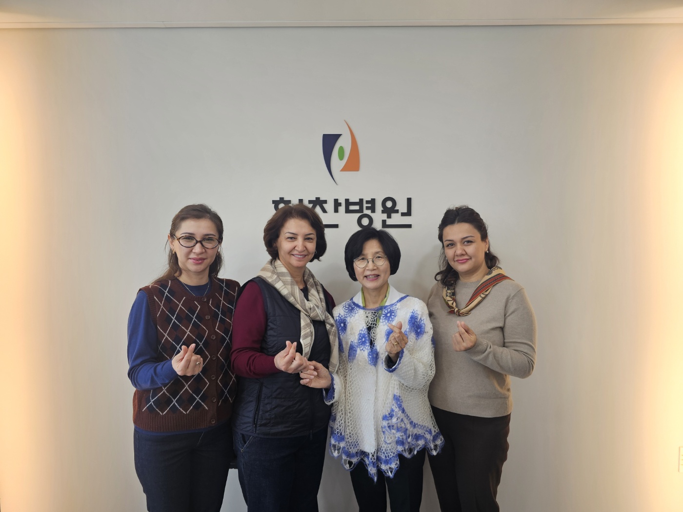 인천힘찬종합병원, 우즈베키스탄 부하라주 前주지사 가족 방문